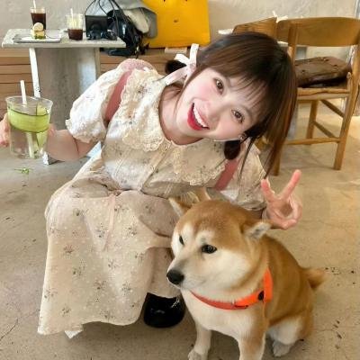 艾曼妞与罗丽妲